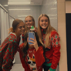 Meet your Posher, Julia